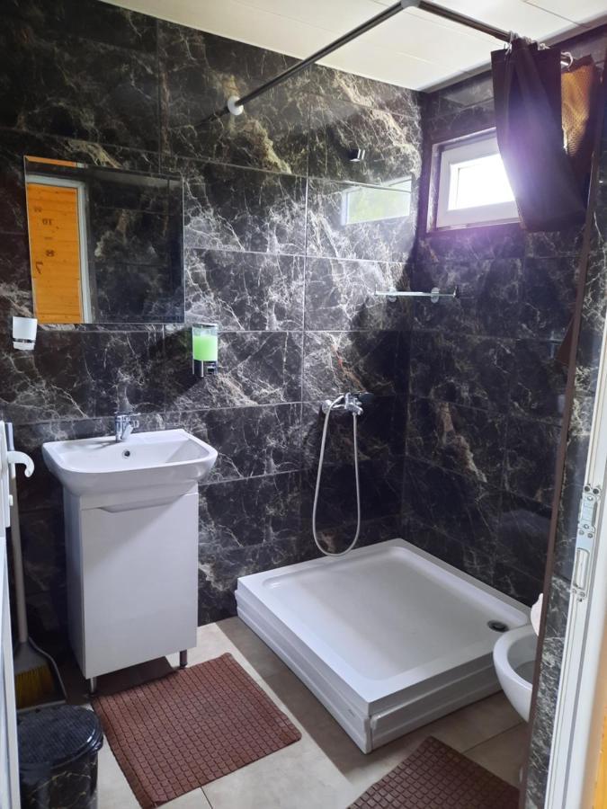 Family Hotel Maia - Cемейная Гостиница Майя Dashbashi Esterno foto