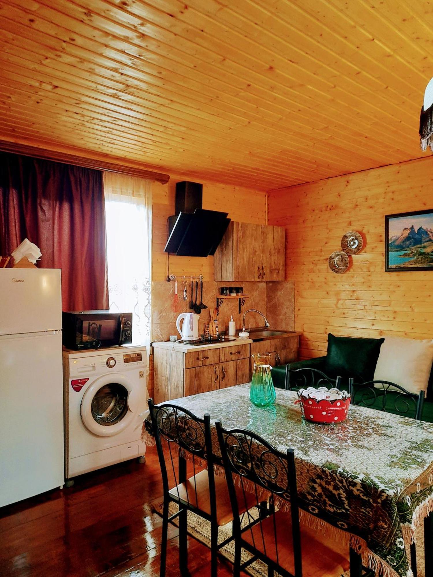 Family Hotel Maia - Cемейная Гостиница Майя Dashbashi Esterno foto